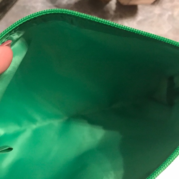 Set of 2 Clinique Cosmetic Bags - Picture 7 of 8